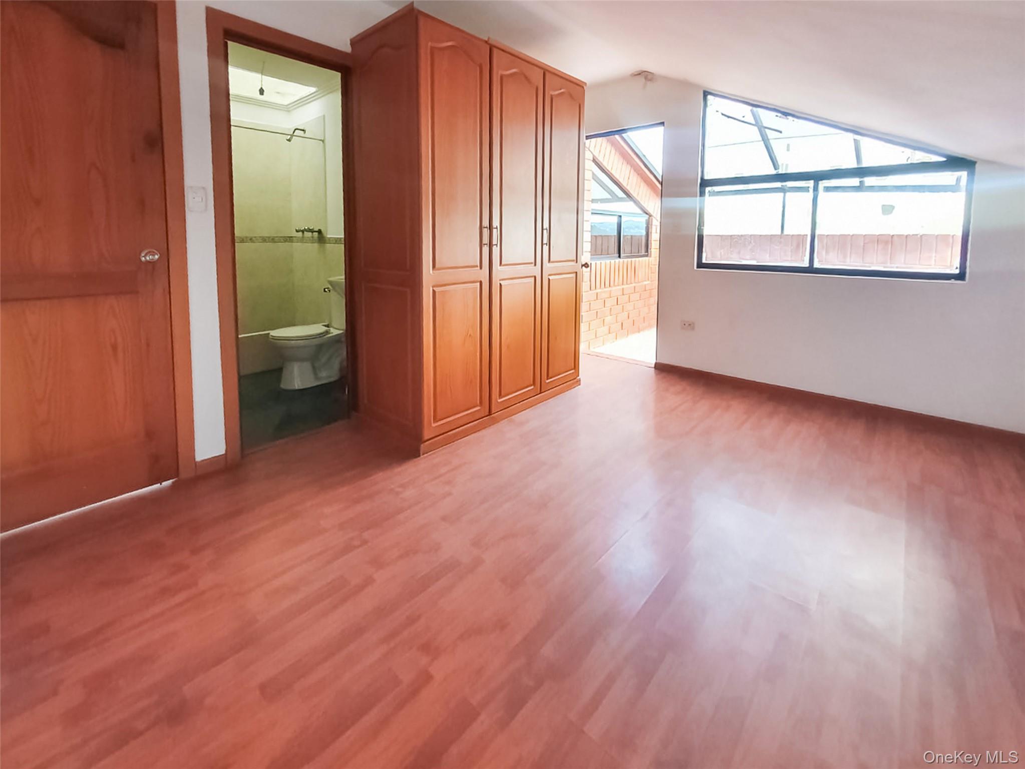 Pa. Milchichig 172/L:9 Cuenca, Ecuador, Call Listing Agent 010209