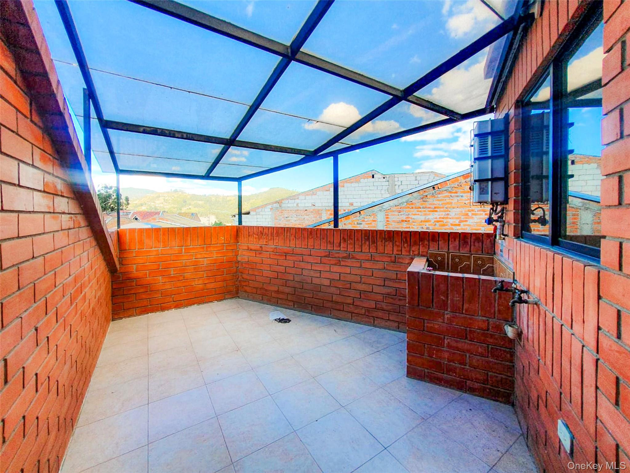 Pa. Milchichig 172/L:9 Cuenca, Ecuador, Call Listing Agent 010209