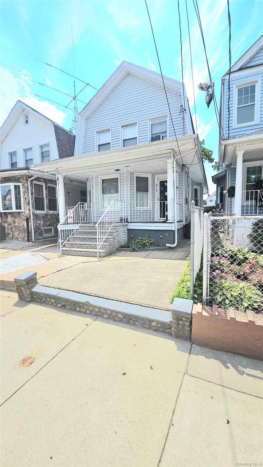 9712 110th Street, Richmond Hill, NY 11419