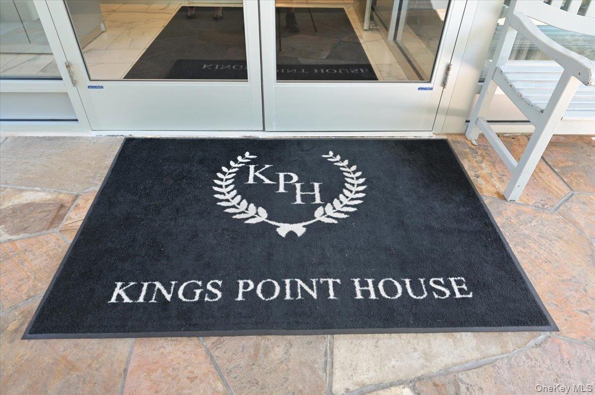 320 E Shore Road # C, Great Neck, NY 11023