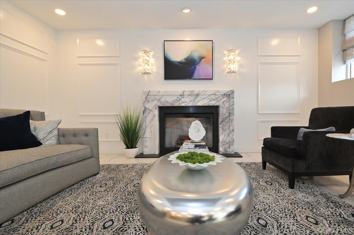 320 E Shore Road # C, Great Neck, NY 11023