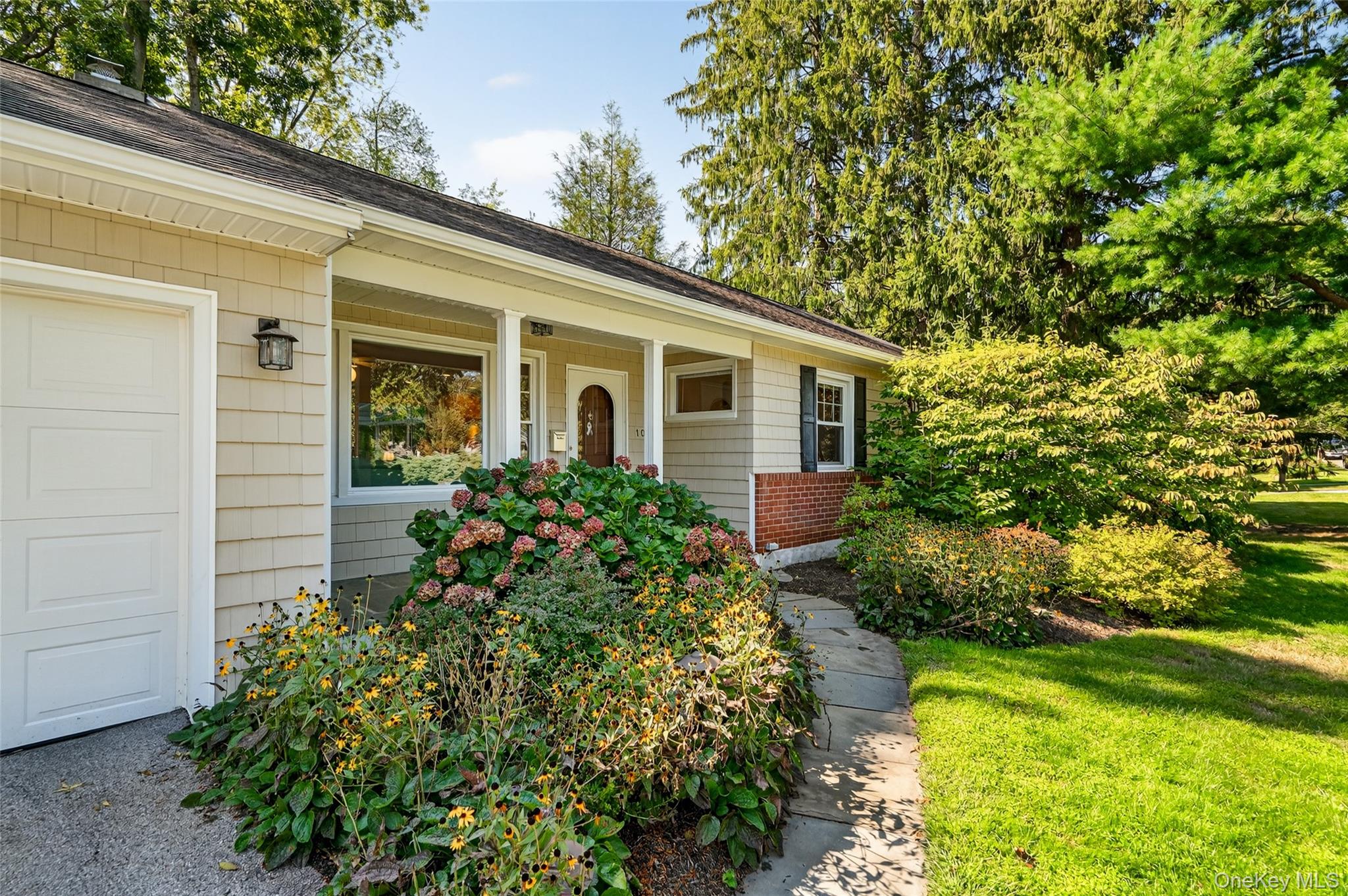 101 Keats Avenue, Hartsdale, NY 10530