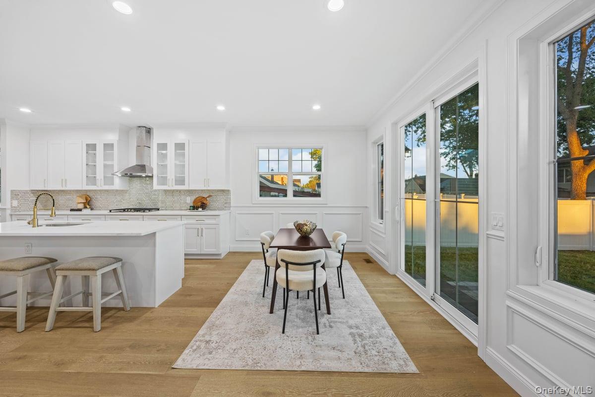 5 Relda Street, Plainview, NY 11803