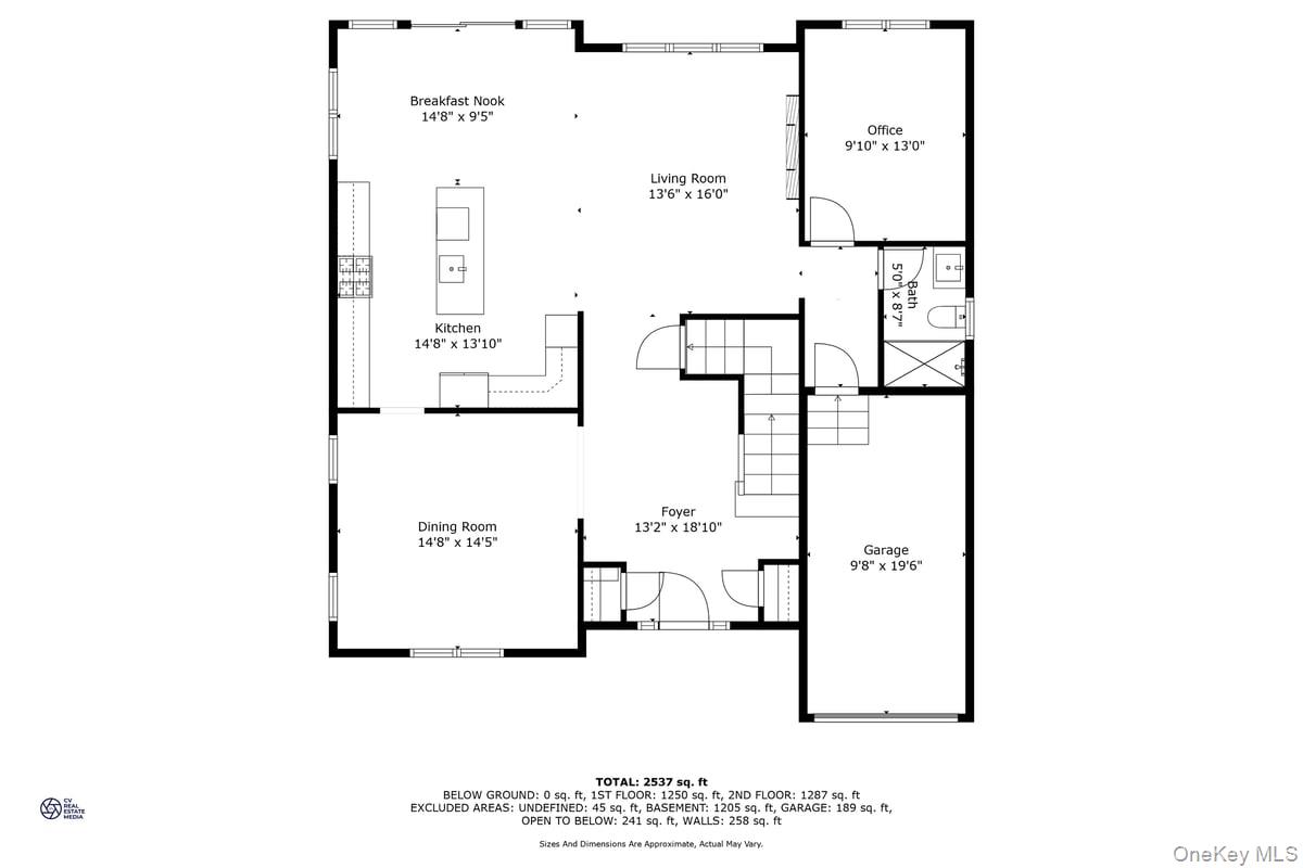 5 Relda Street, Plainview, NY 11803