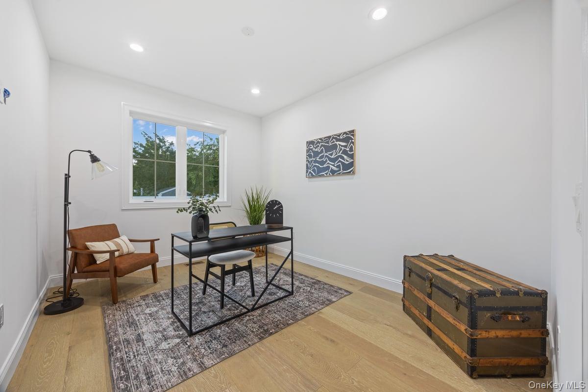 5 Relda Street, Plainview, NY 11803