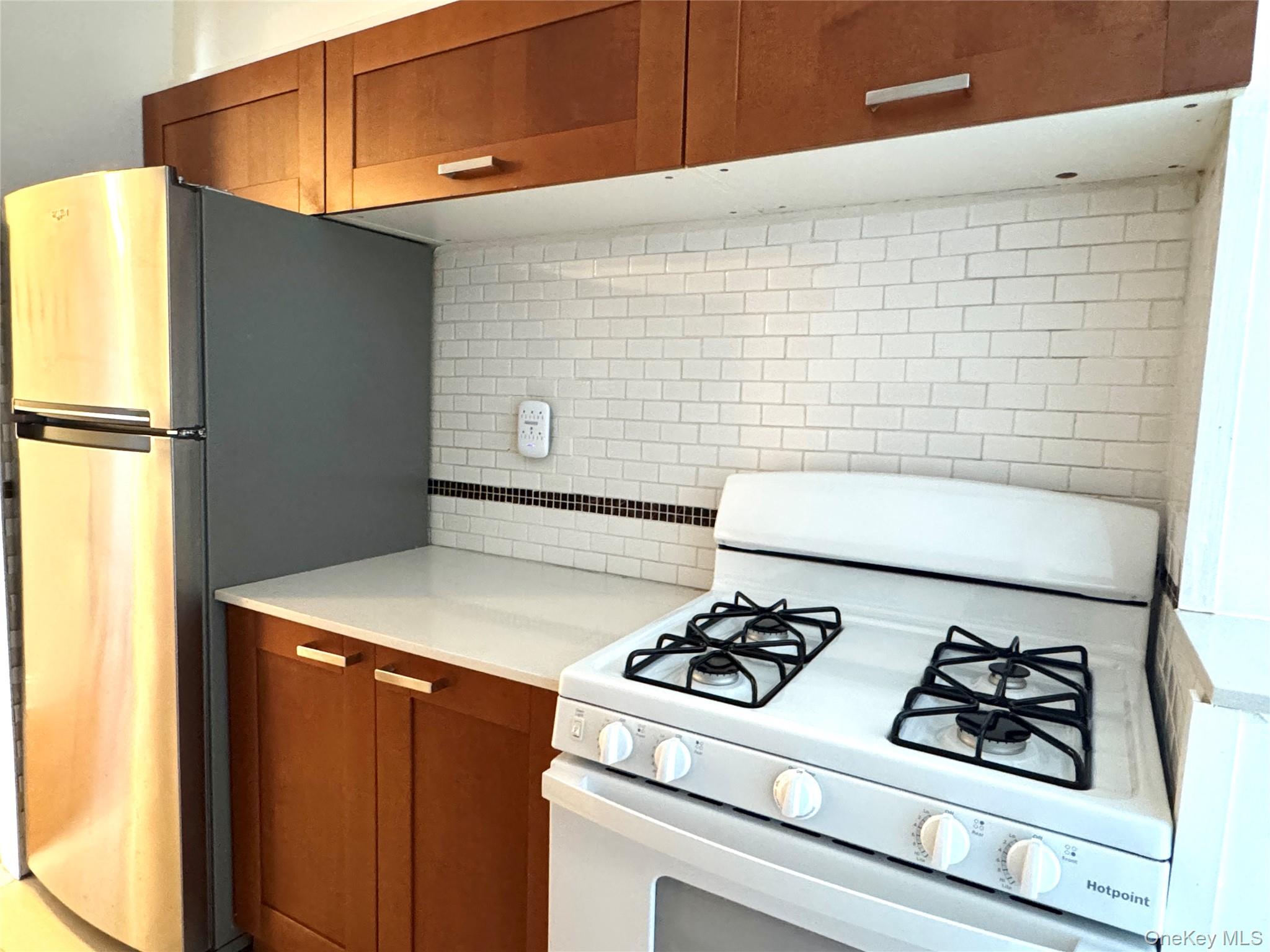 121-16 Ocean Promenade # 4L, Rockaway Park, NY 11694