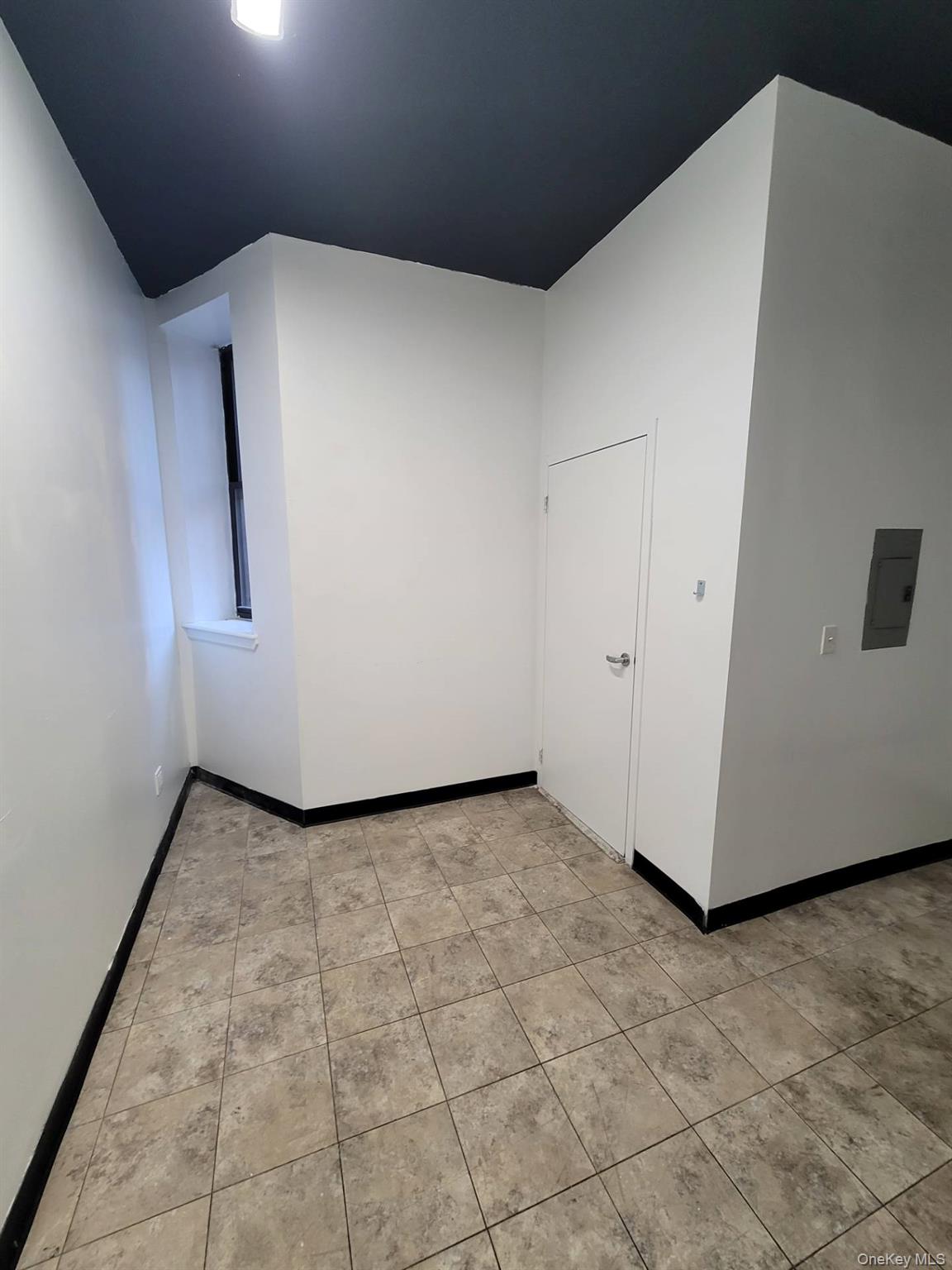 537 Claremont Parkway # Comm B, Bronx, NY 10457