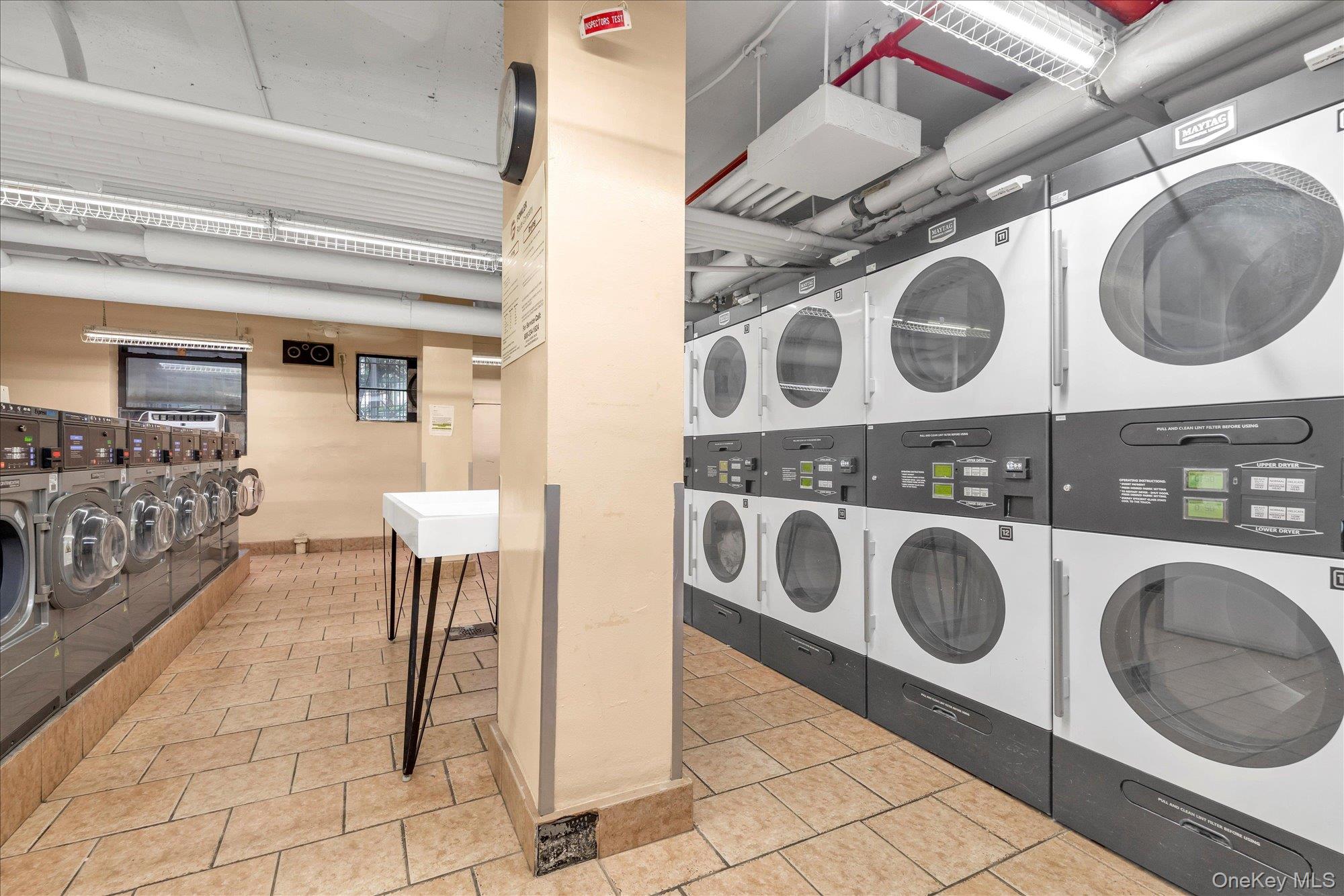 61-15 97 St # 4K, Flushing, NY 11374