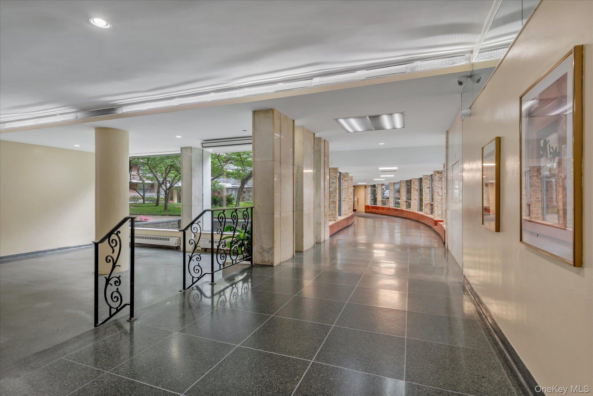 61-15 97 St # 4K, Flushing, NY 11374