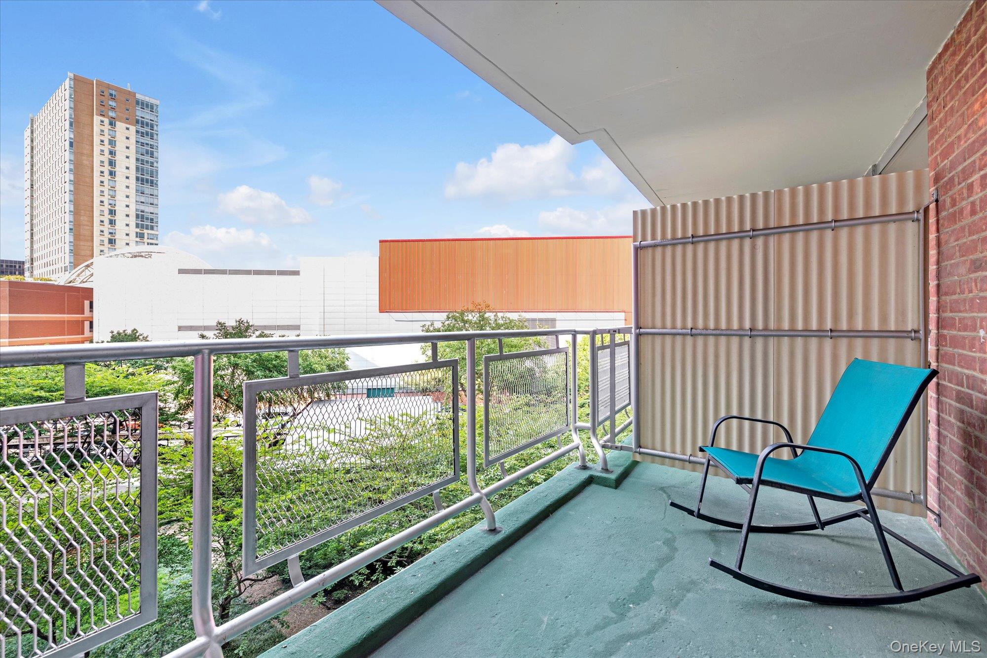 61-15 97 St # 4K, Flushing, NY 11374