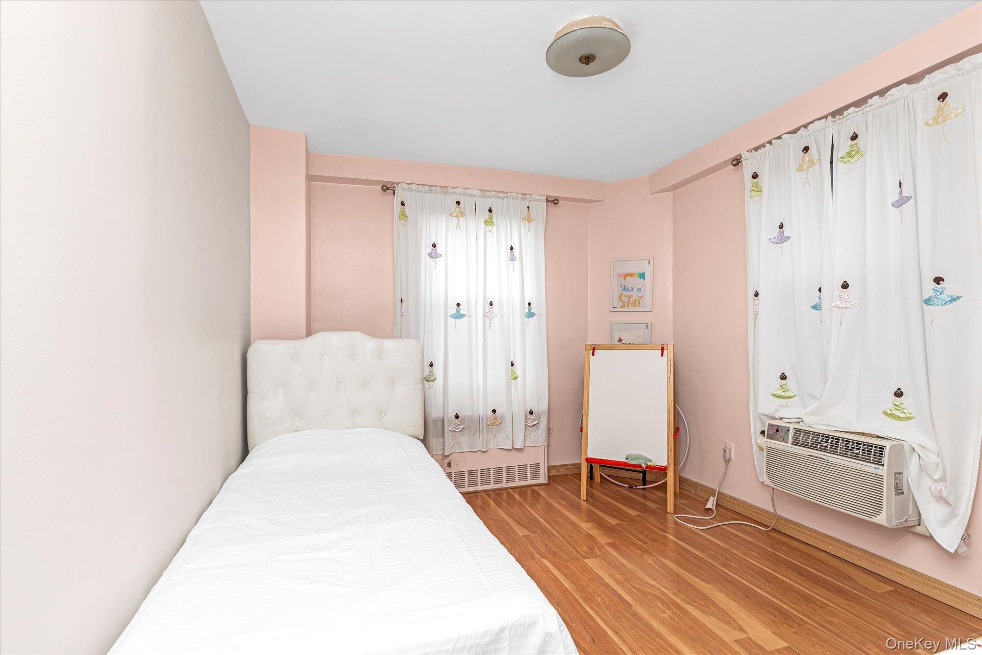 61-15 97 St # 4K, Flushing, NY 11374