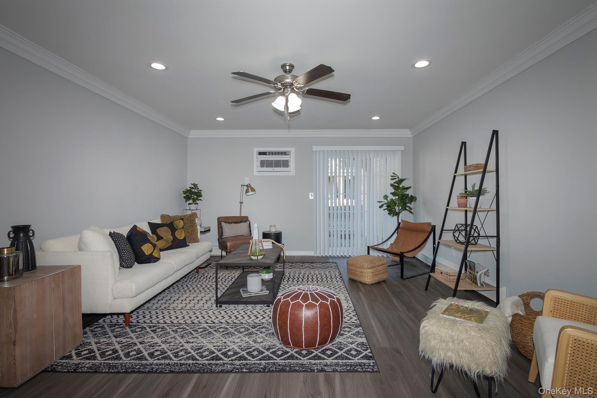 2 Victorian Court # 105, Holtsville, NY 11742