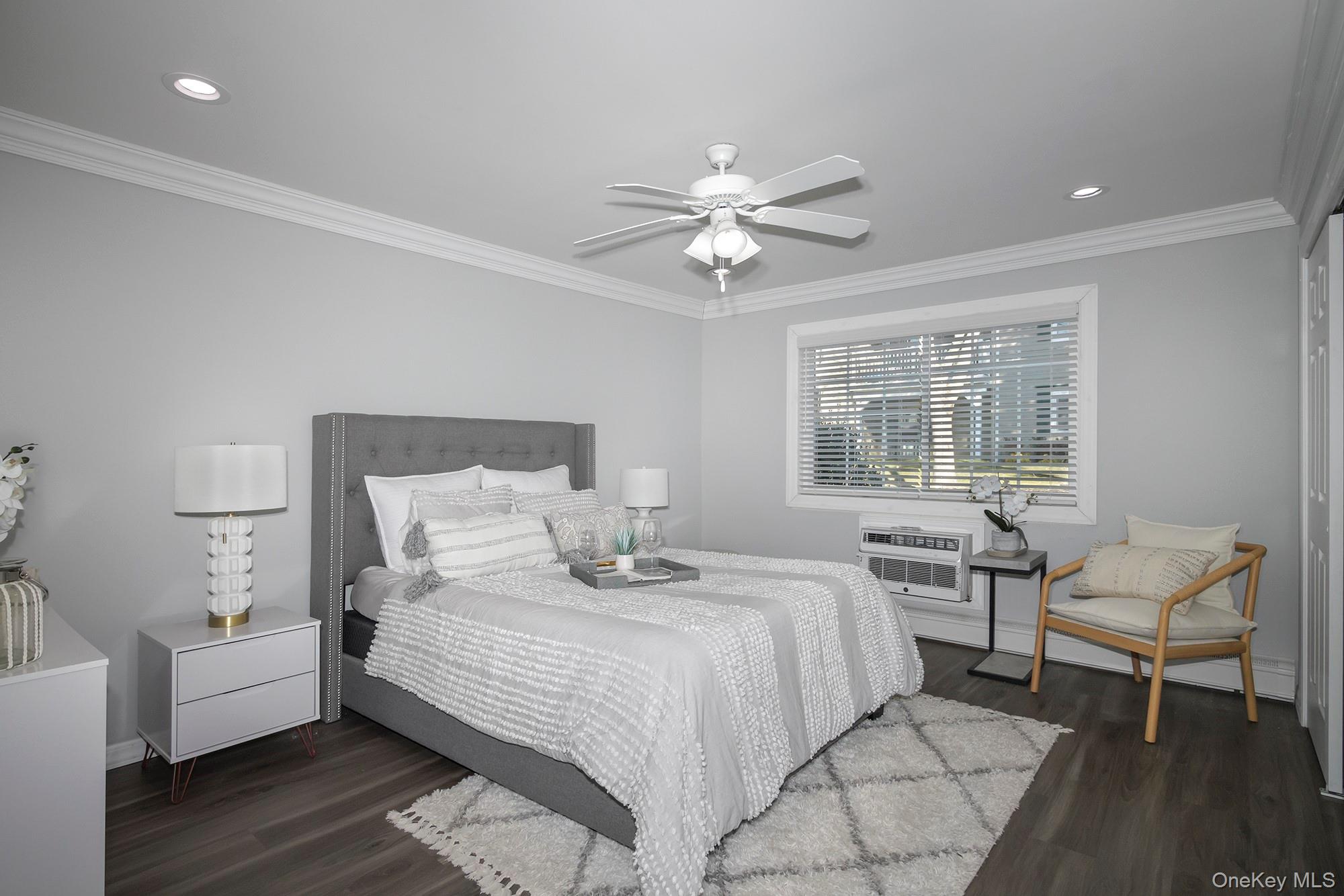 2 Victorian Court # 105, Holtsville, NY 11742