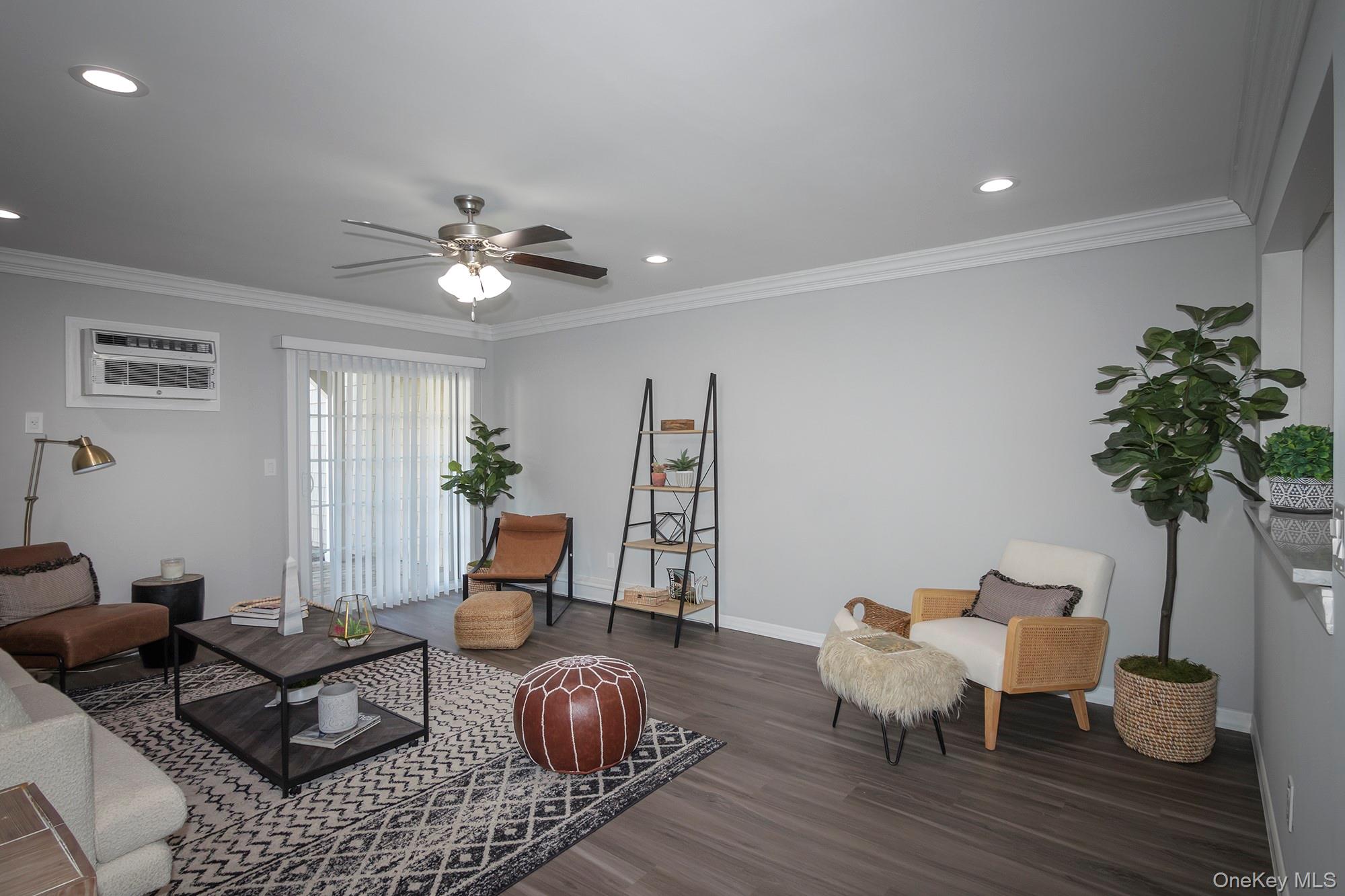 2 Victorian Court # 105, Holtsville, NY 11742