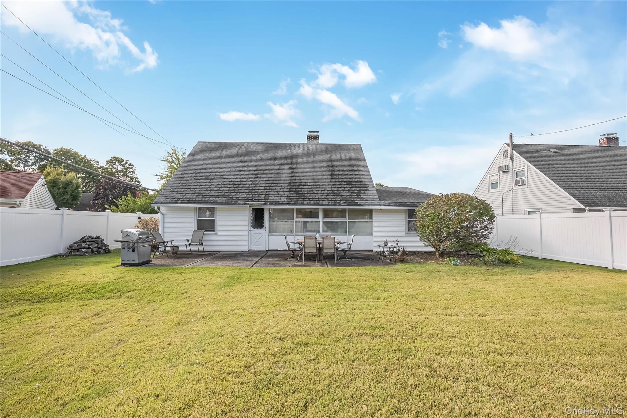 93 Flamingo Road, Levittown, NY 11756