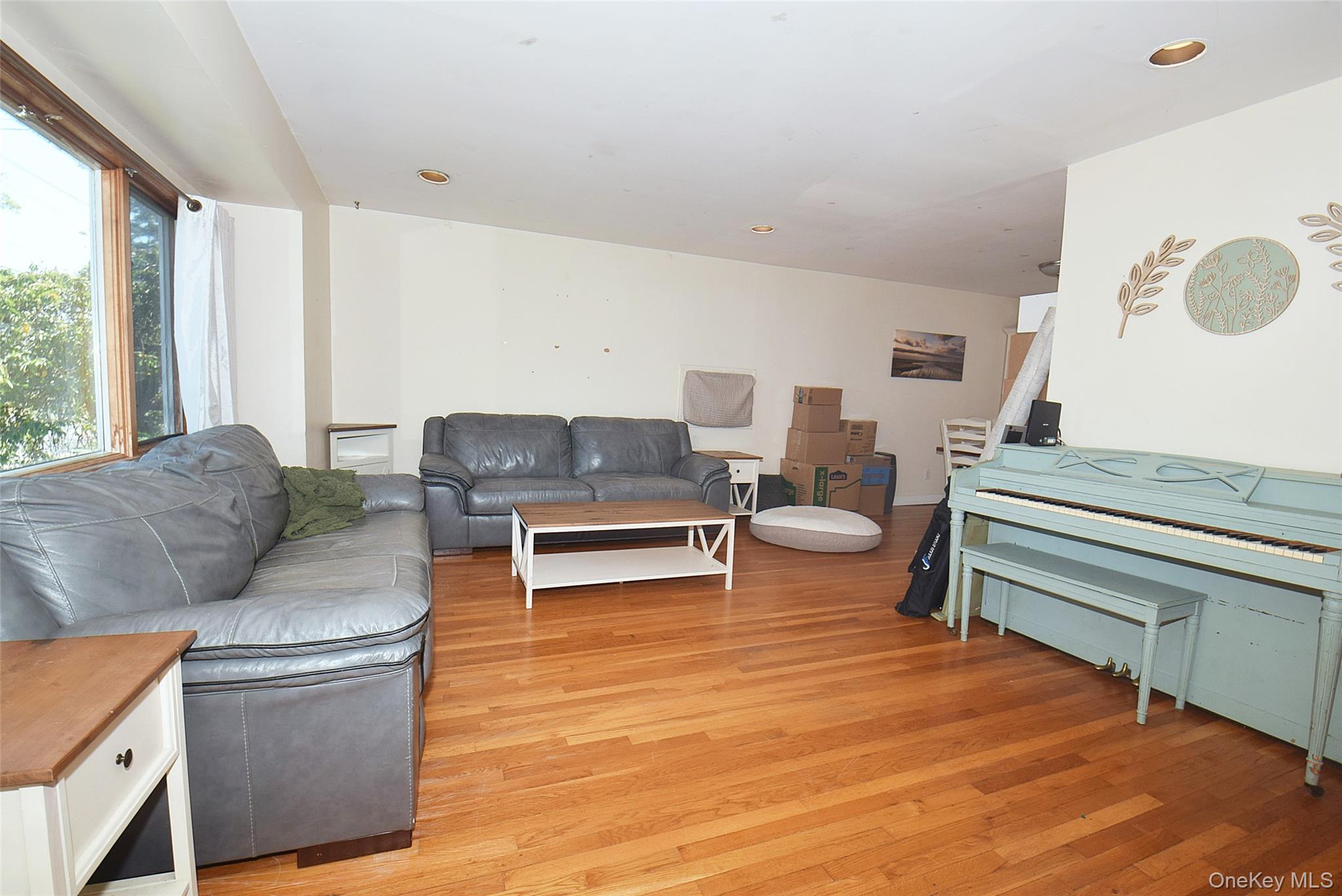 104 Woods Road, North Babylon, NY 11703