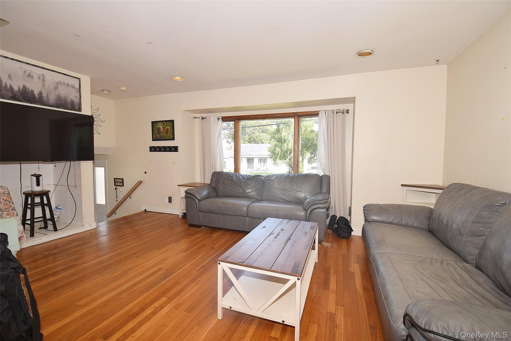 104 Woods Road, North Babylon, NY 11703