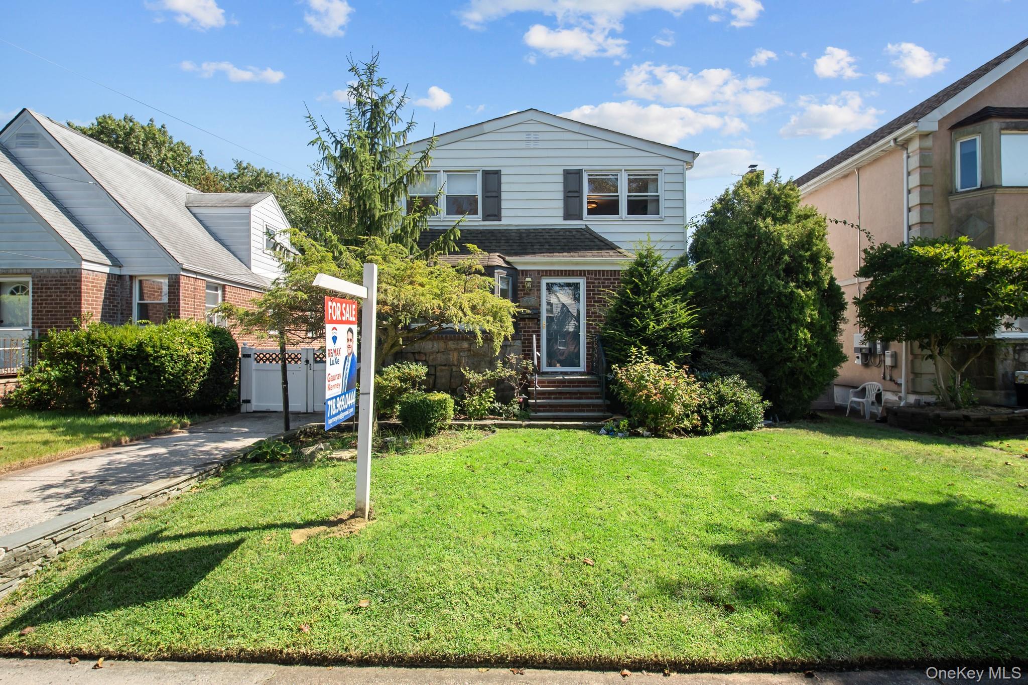 265-08 E Williston Avenue, Floral Park, NY 11001