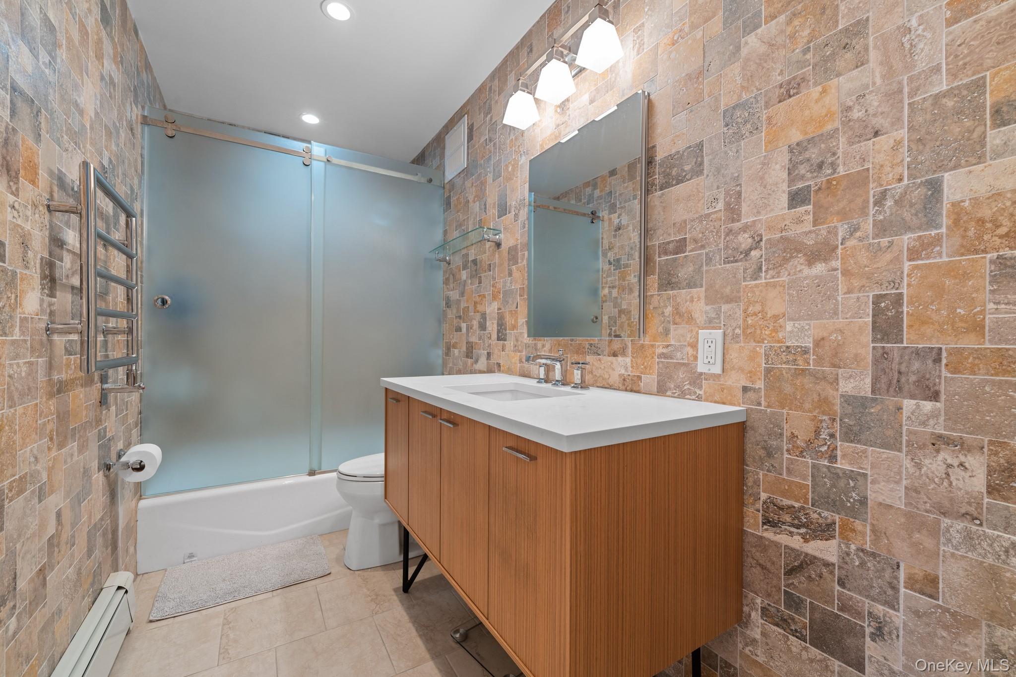 66-60 80th Street # #102, Middle Village, NY 11379