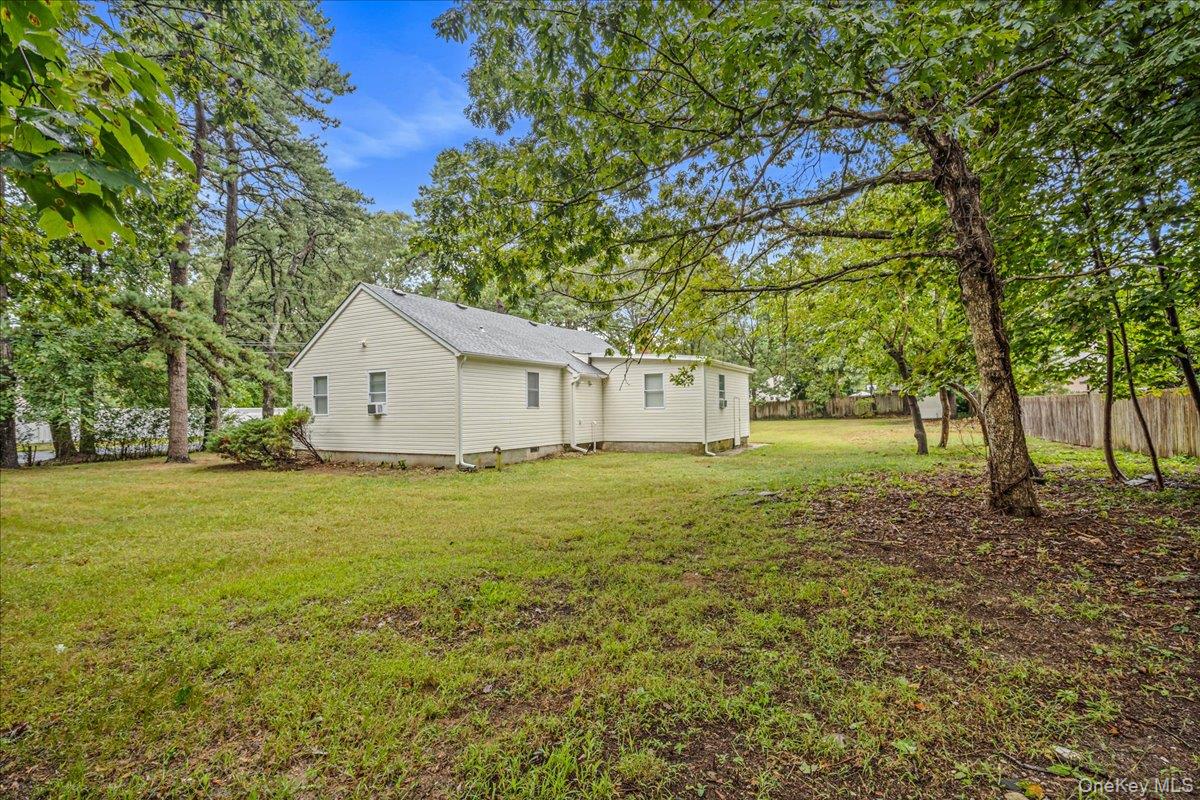 5 Sycamore Street, Centereach, NY 11720