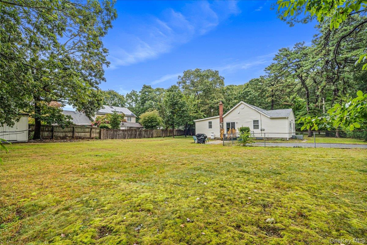 5 Sycamore Street, Centereach, NY 11720