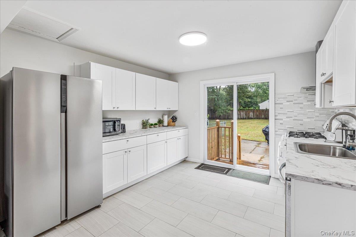 5 Sycamore Street, Centereach, NY 11720