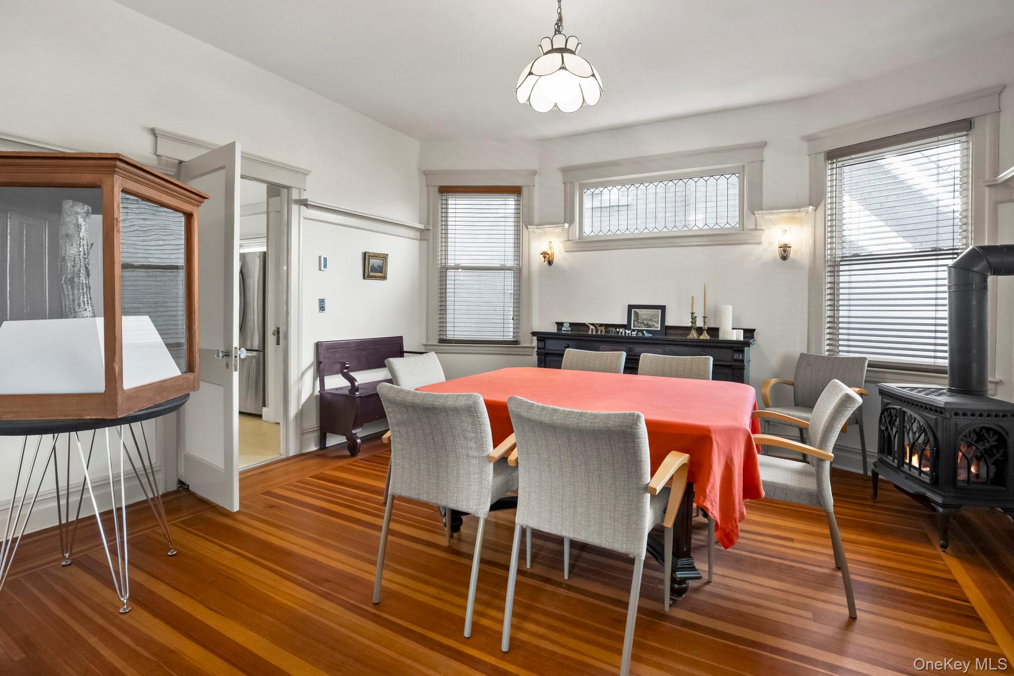 39 Bayley Avenue, Yonkers, NY 10705