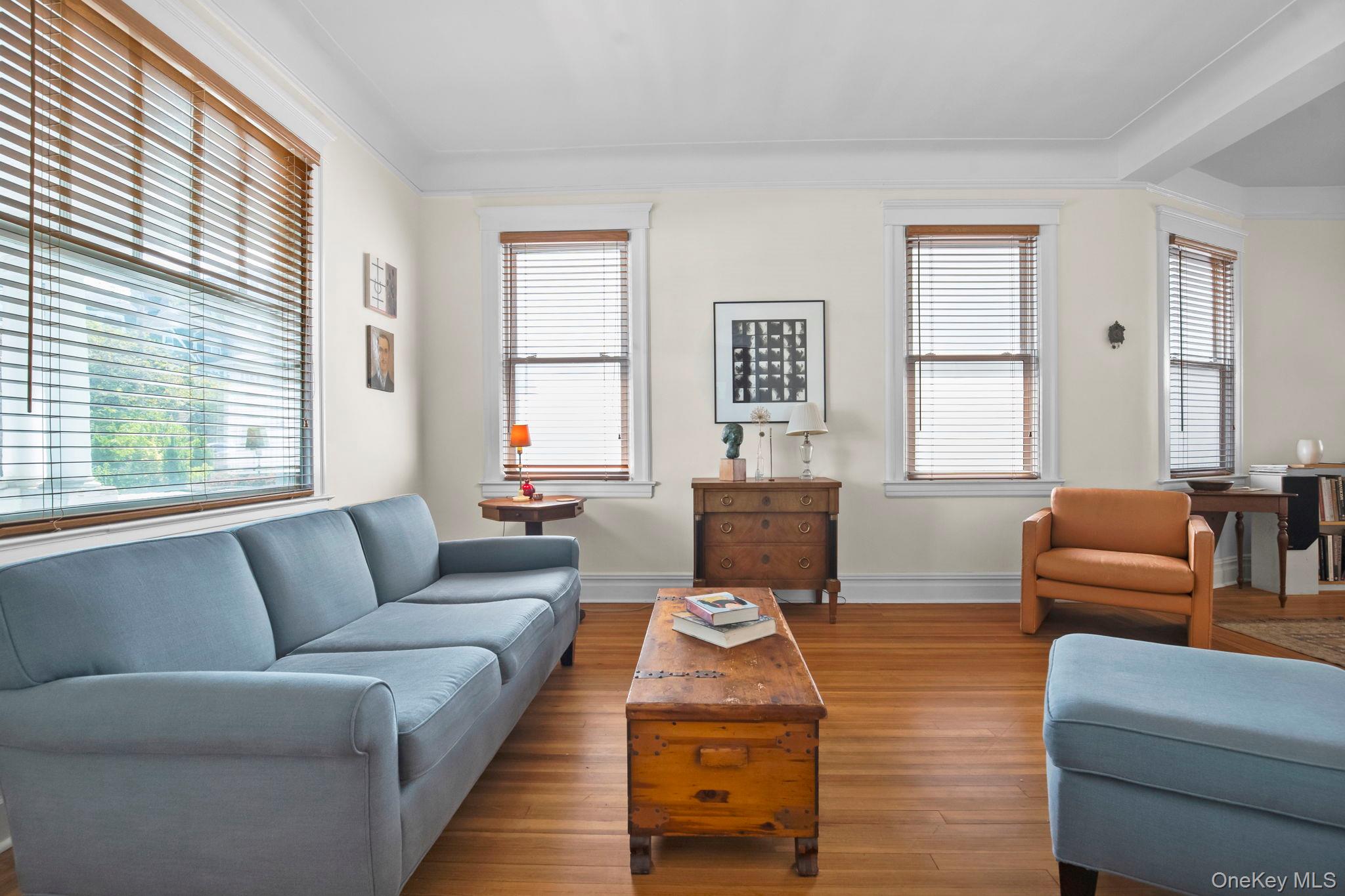 39 Bayley Avenue, Yonkers, NY 10705