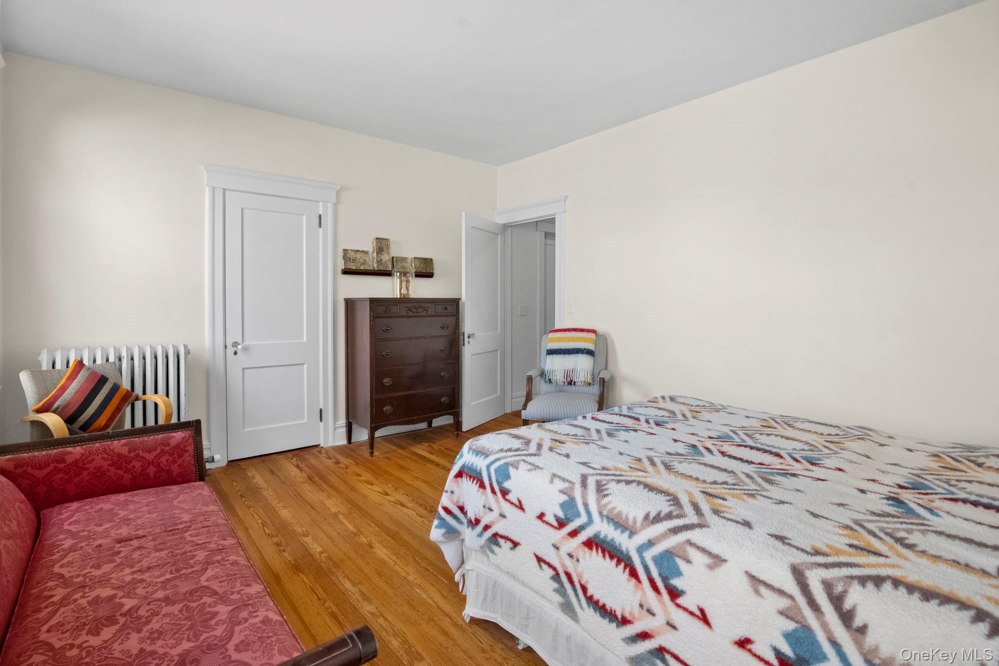 39 Bayley Avenue, Yonkers, NY 10705