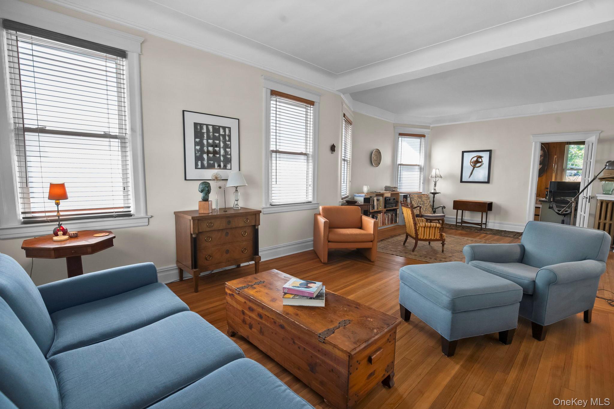 39 Bayley Avenue, Yonkers, NY 10705