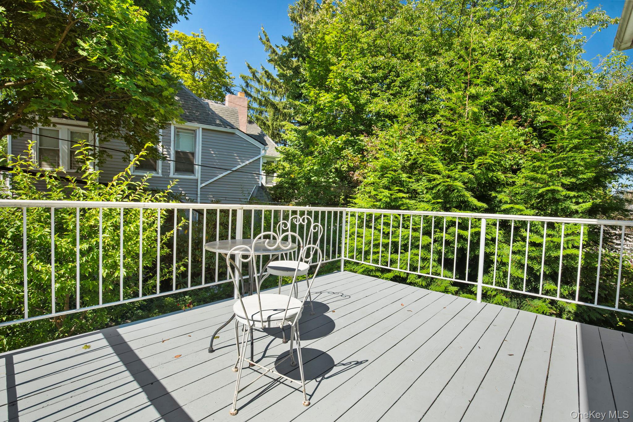 39 Bayley Avenue, Yonkers, NY 10705