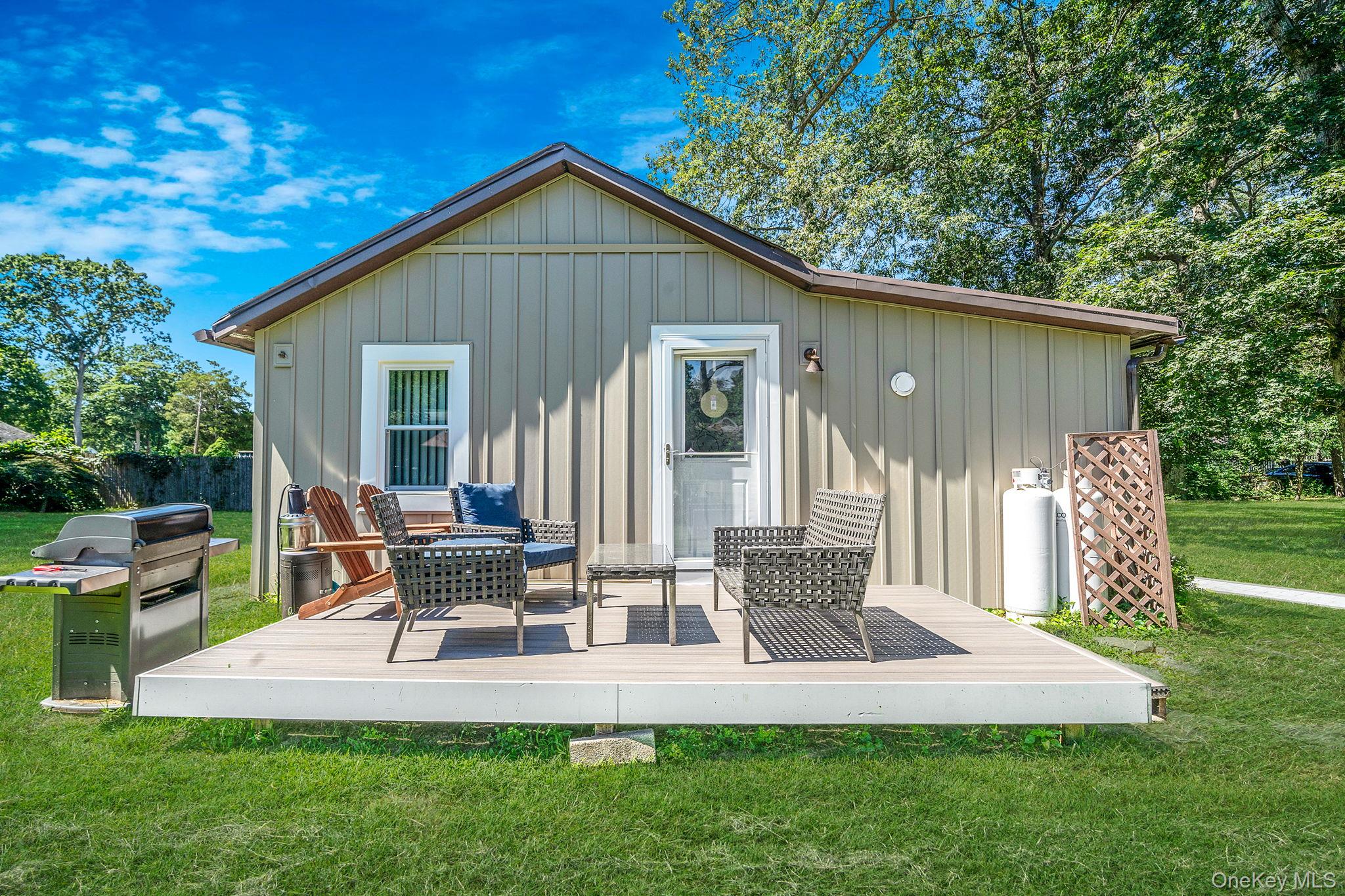 10 Community Road, Coram, NY 11727