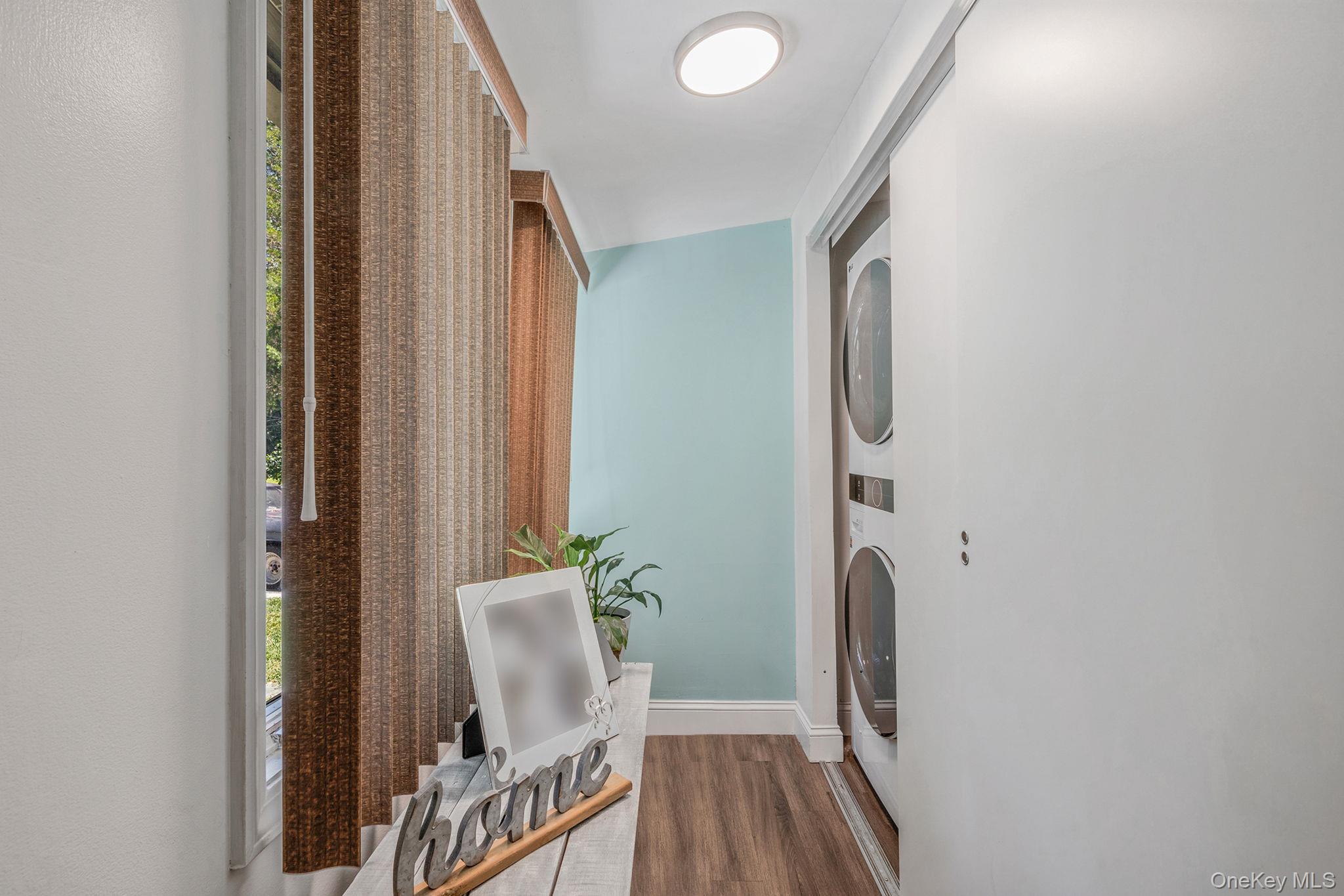 10 Community Road, Coram, NY 11727