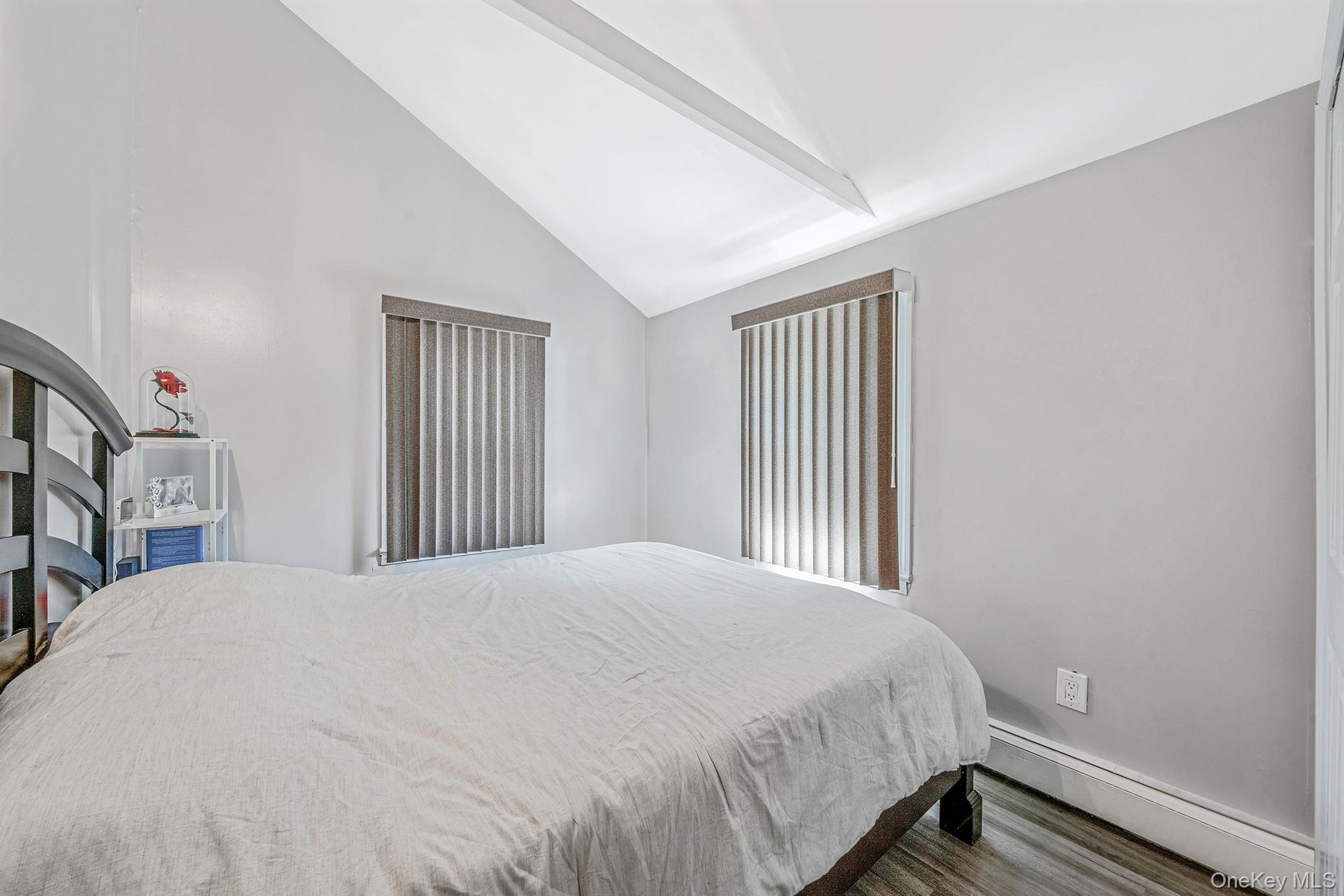 10 Community Road, Coram, NY 11727