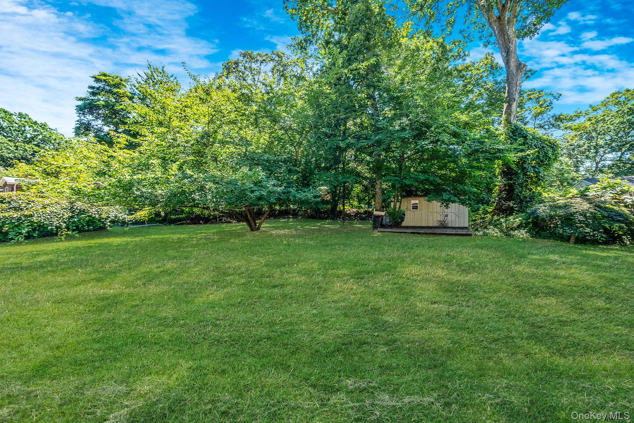 10 Community Road, Coram, NY 11727