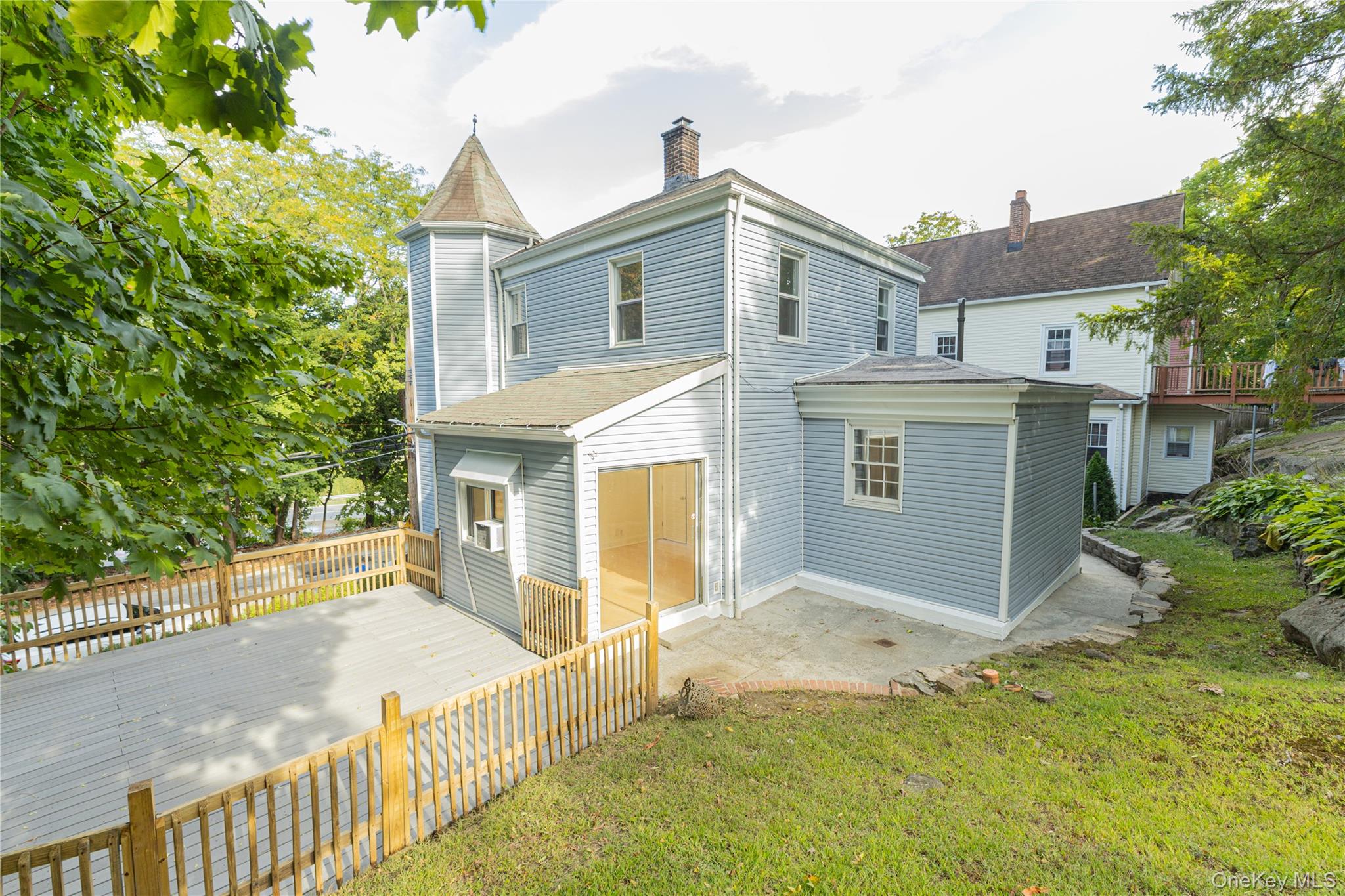 15 Desmond Avenue, Bronxville, NY 10708