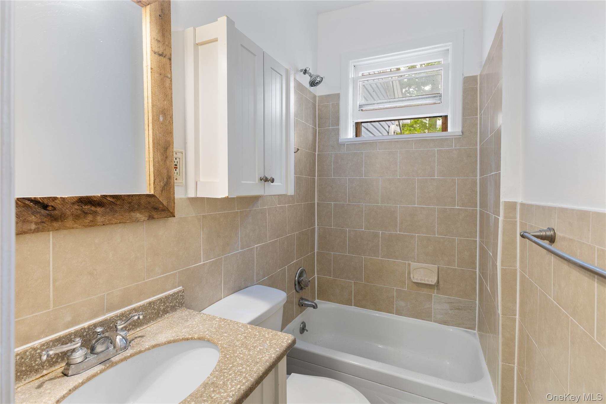 15 Desmond Avenue, Bronxville, NY 10708