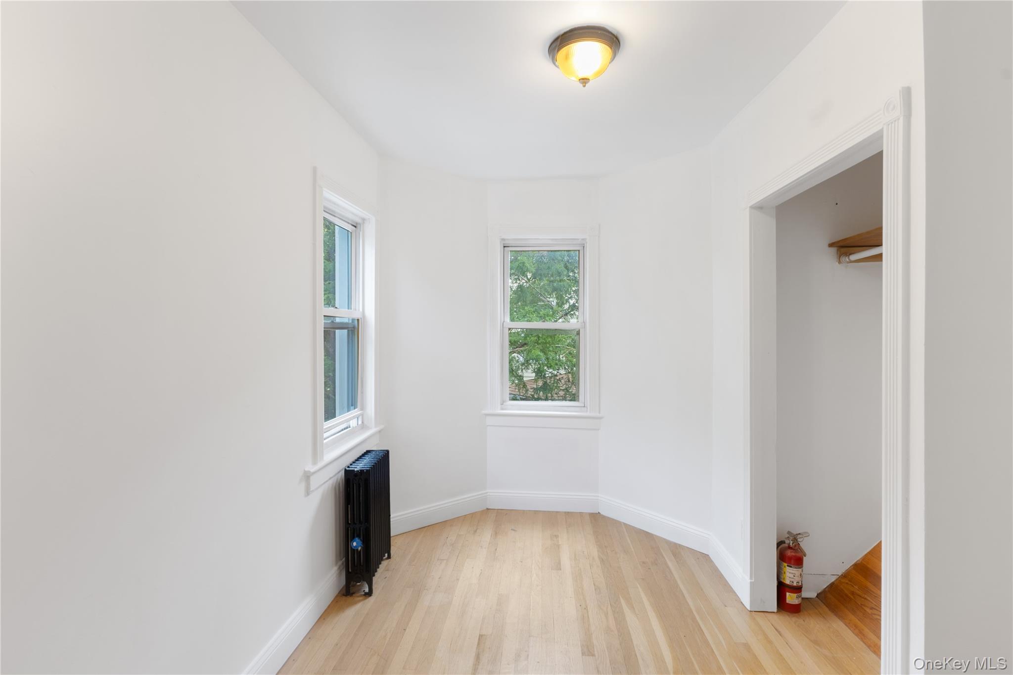 15 Desmond Avenue, Bronxville, NY 10708