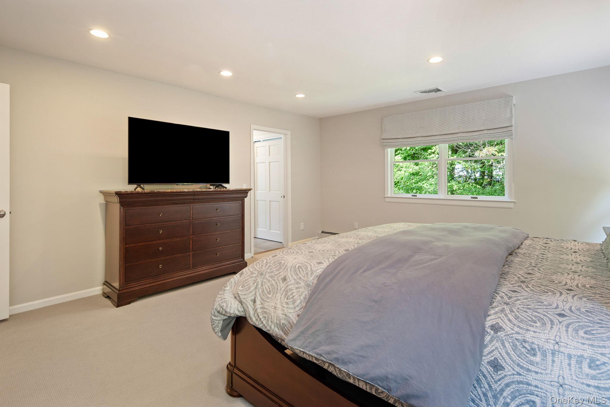 35 Whitlaw Lane, Chappaqua, NY 10514