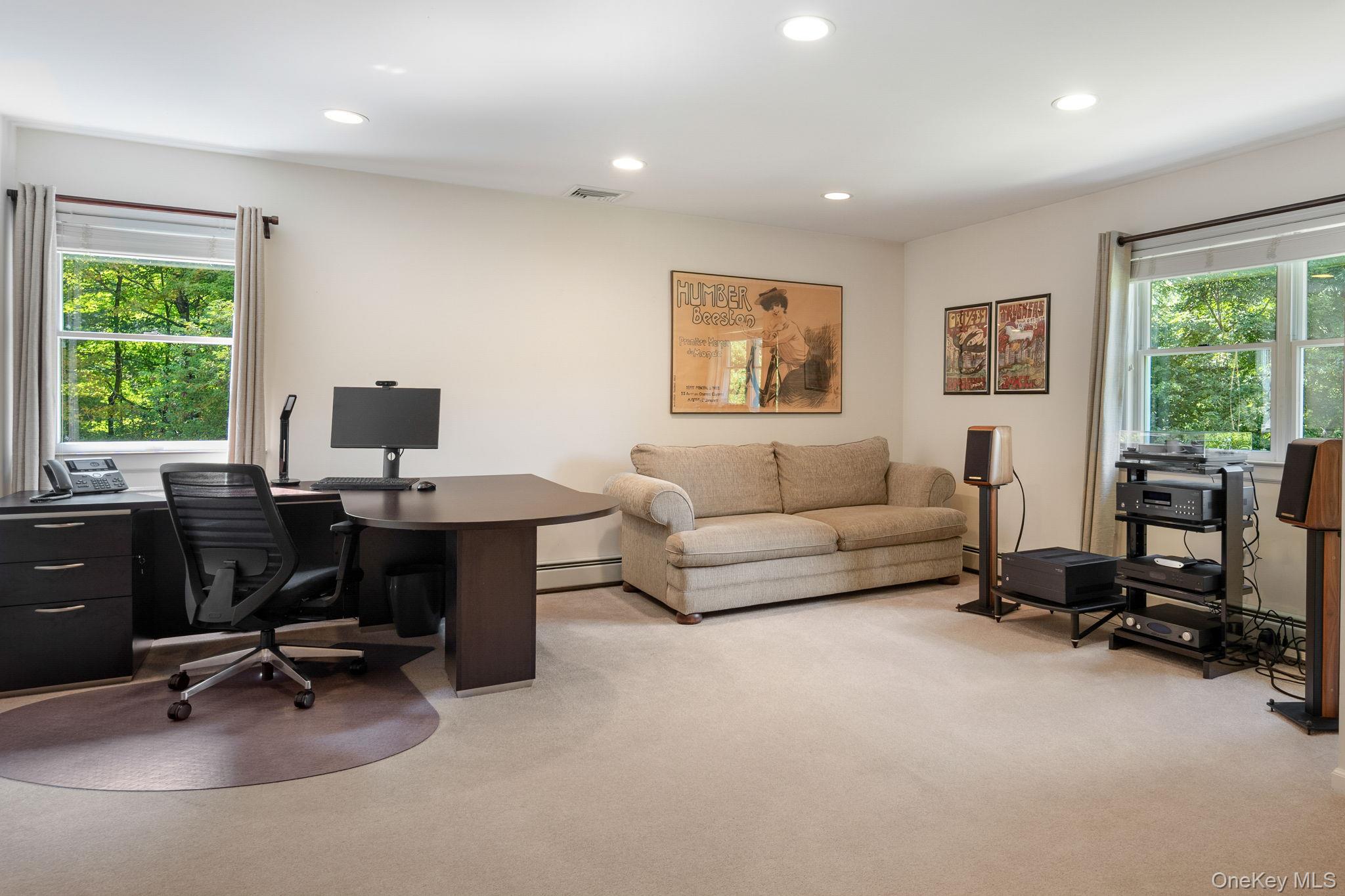 35 Whitlaw Lane, Chappaqua, NY 10514