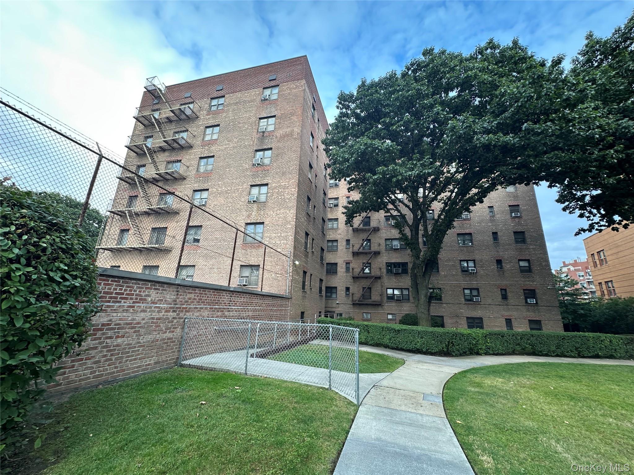 2950 137th Street # LC, Flushing, NY 11354