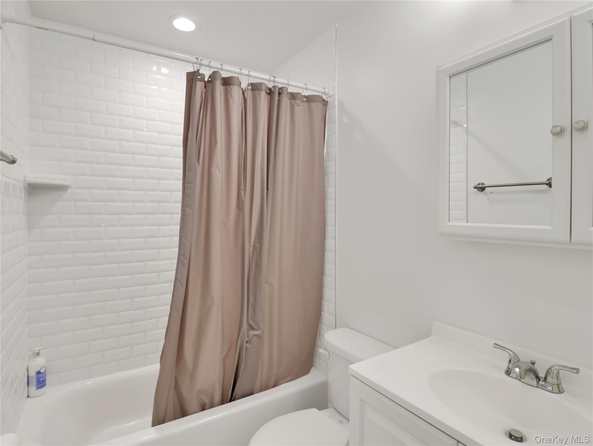 54-56 S Grant Avenue, Congers, NY 10920