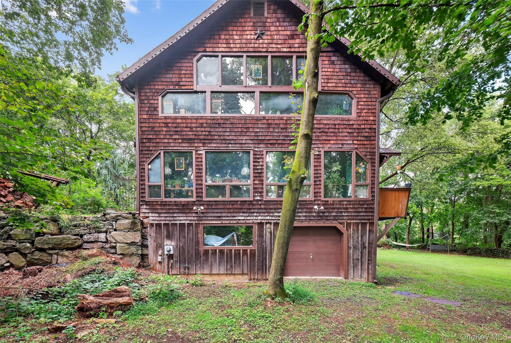 86 State Route 32 S, New Paltz, NY 12561