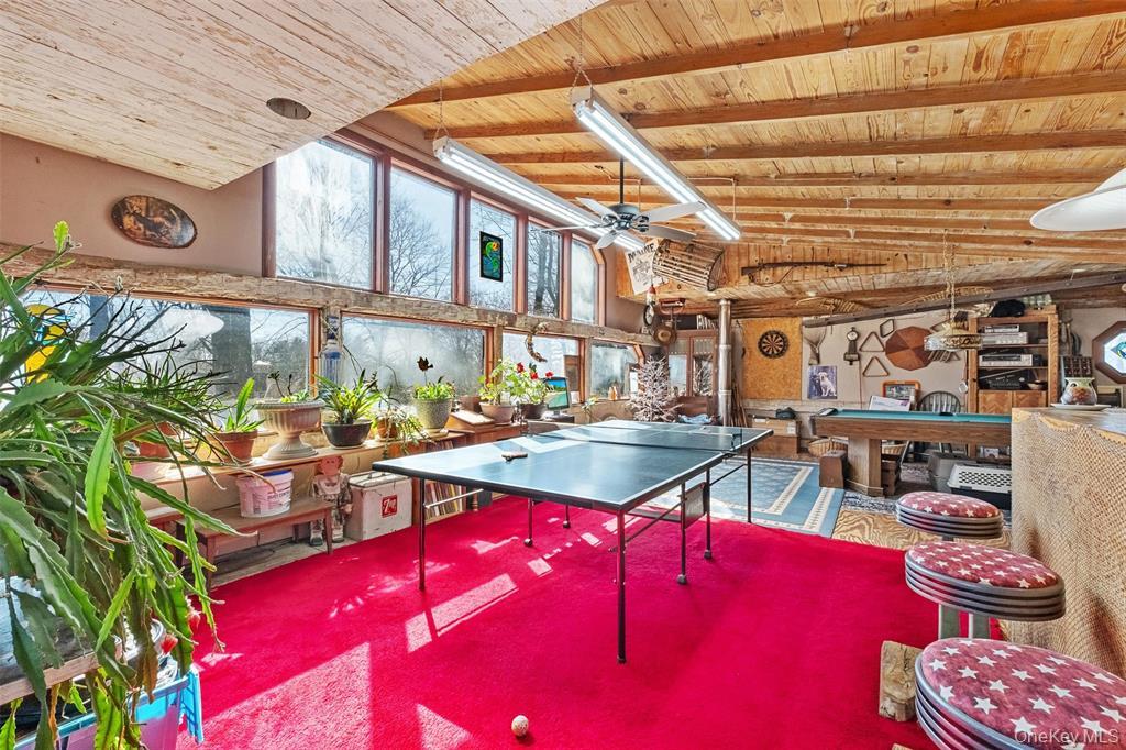 86 State Route 32 S, New Paltz, NY 12561