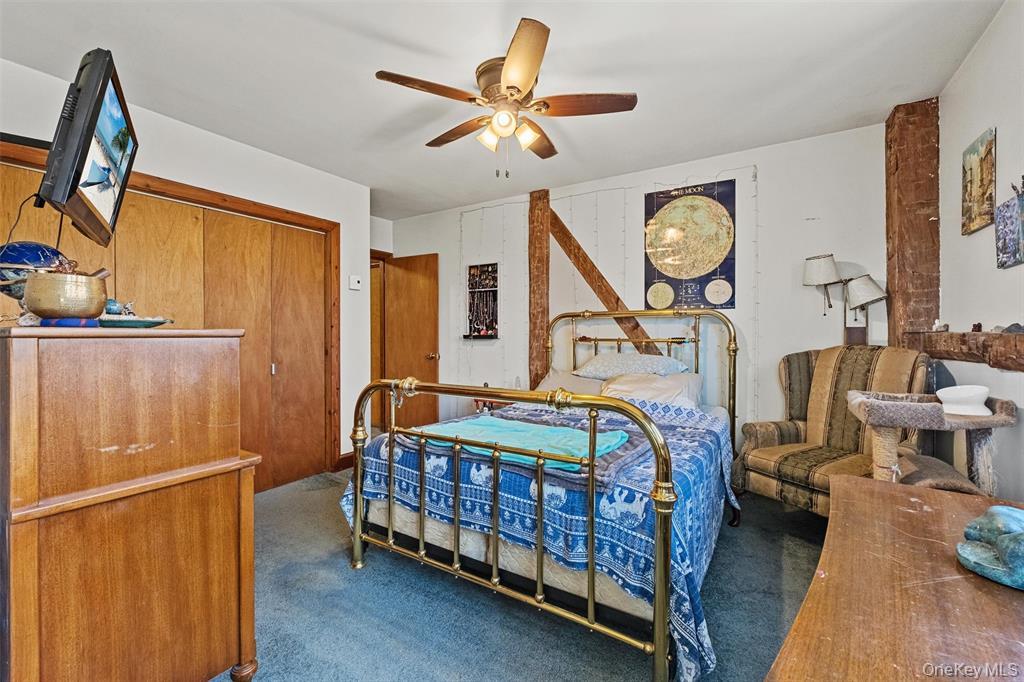 86 State Route 32 S, New Paltz, NY 12561