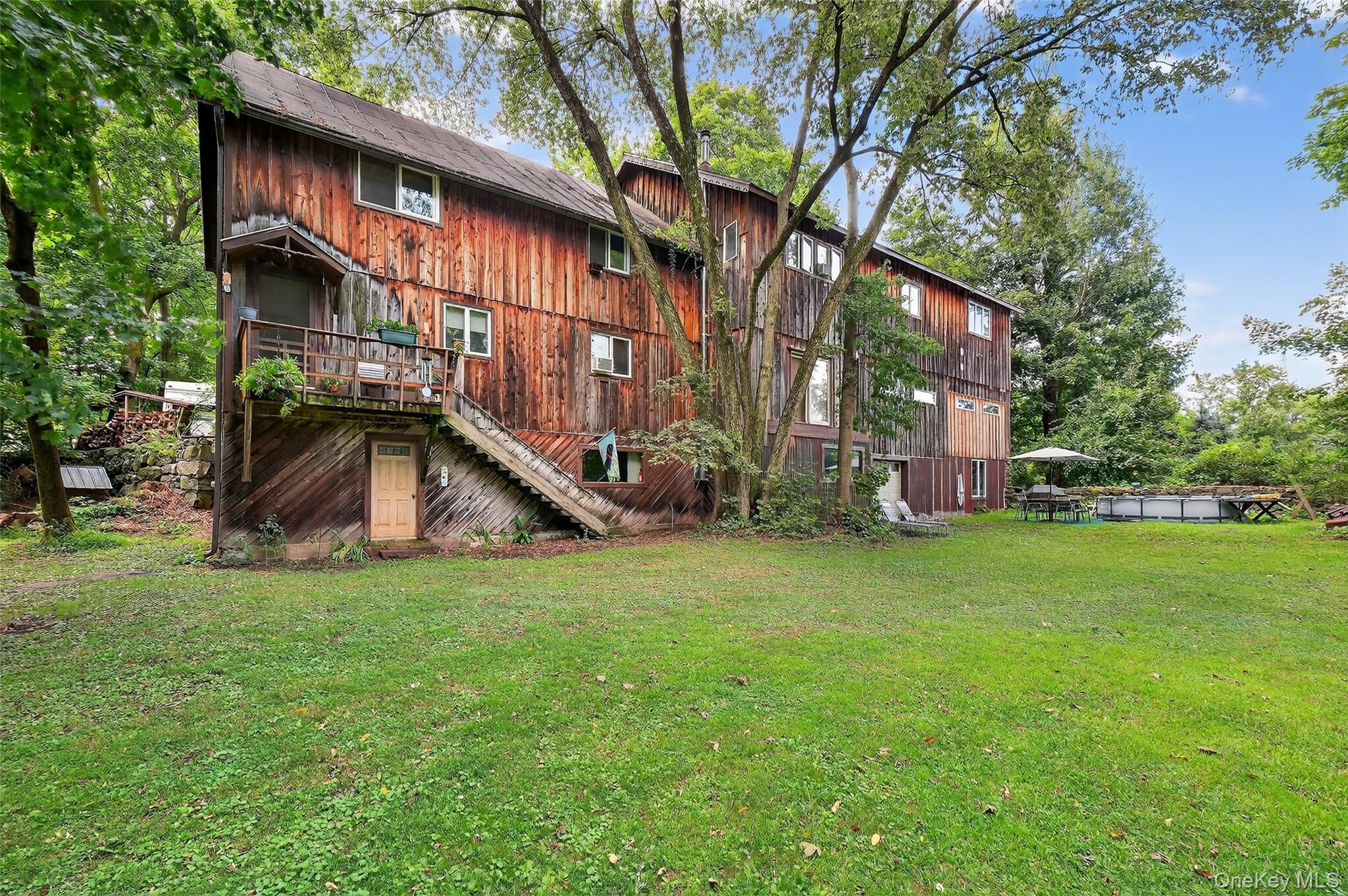 86 State Route 32 S, New Paltz, NY 12561