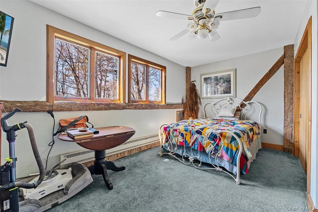 86 State Route 32 S, New Paltz, NY 12561