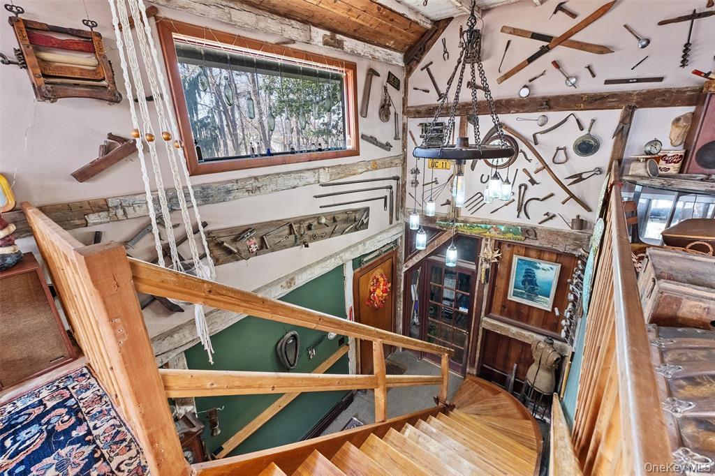 86 State Route 32 S, New Paltz, NY 12561