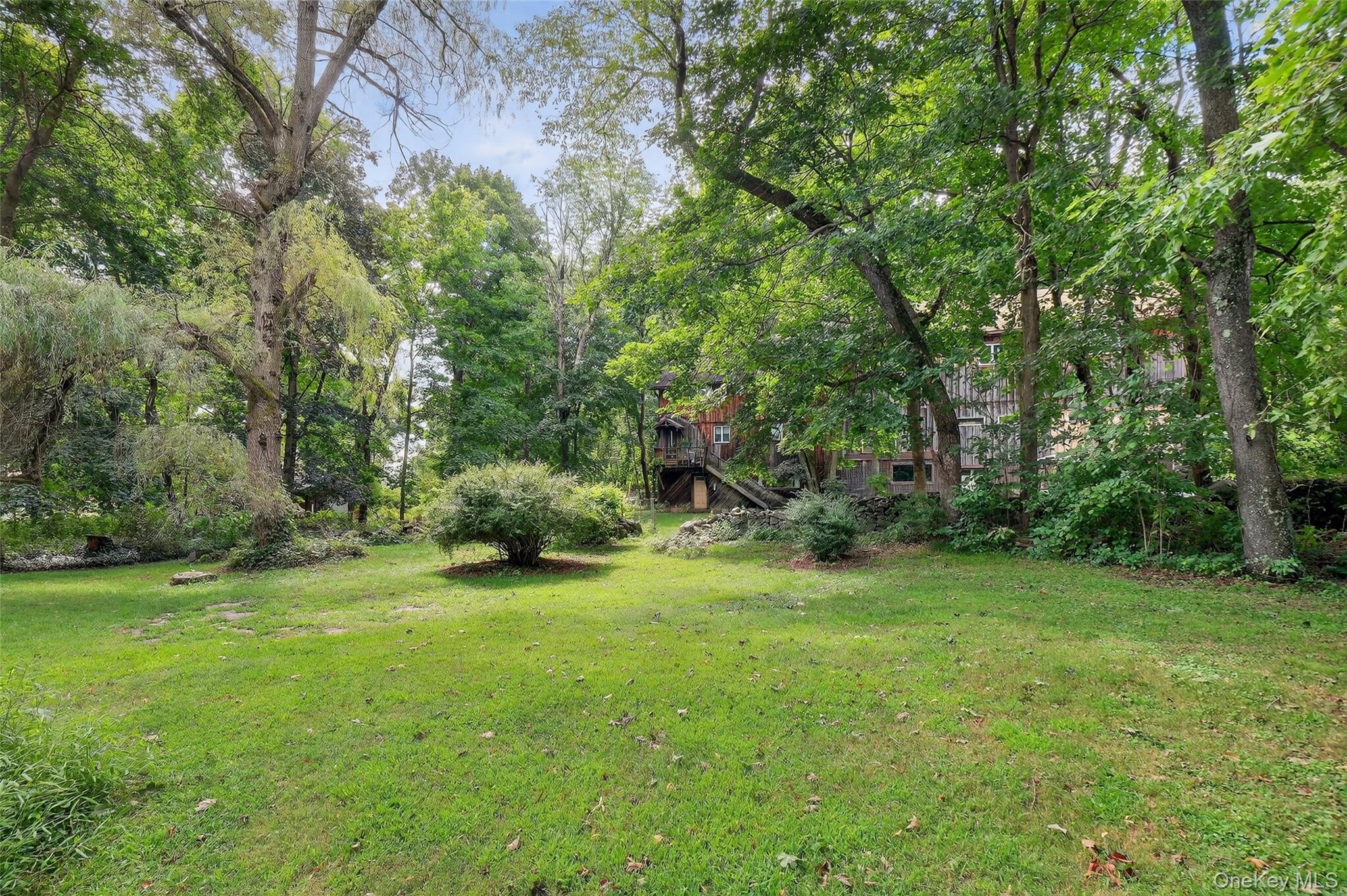 86 State Route 32 S, New Paltz, NY 12561