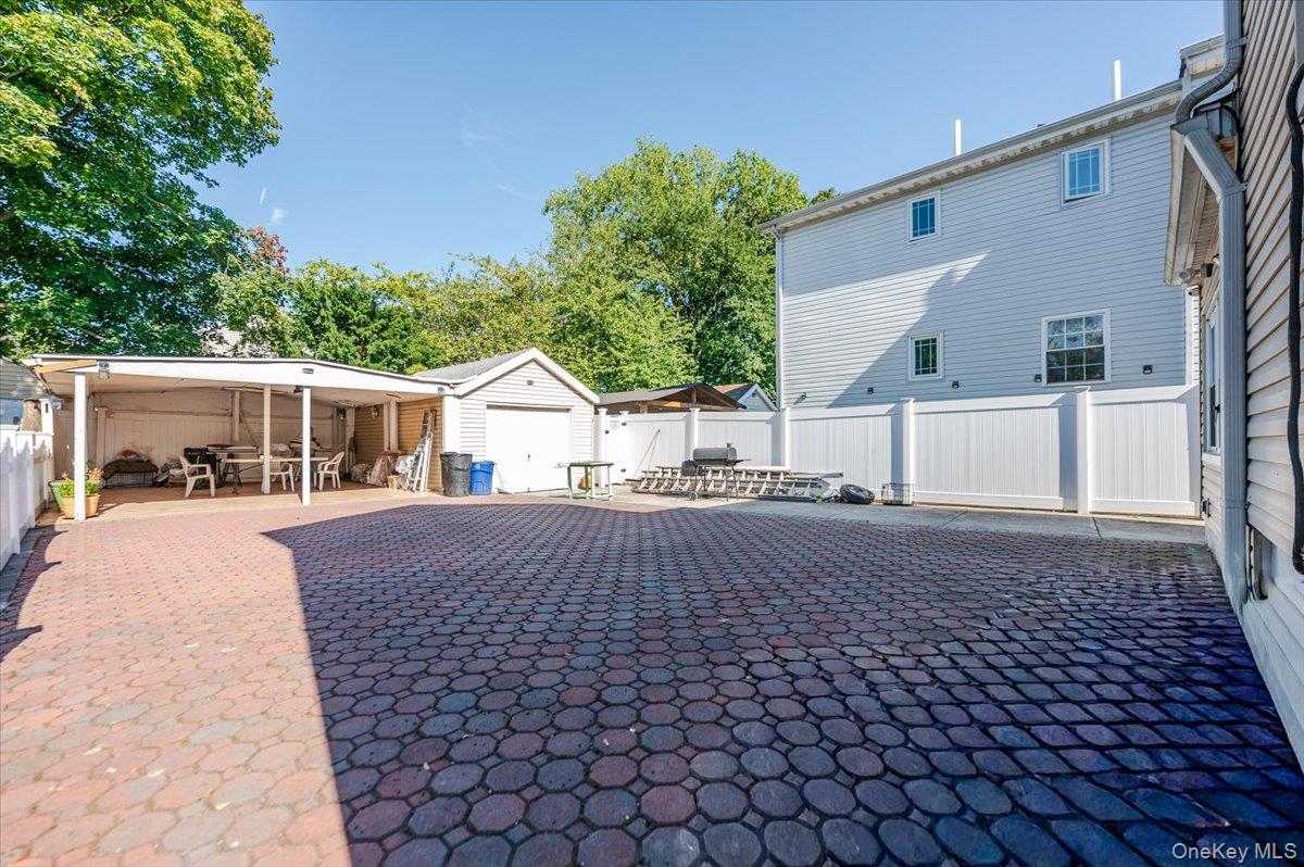 12253 Milburn Street, Saint Albans, NY 11413